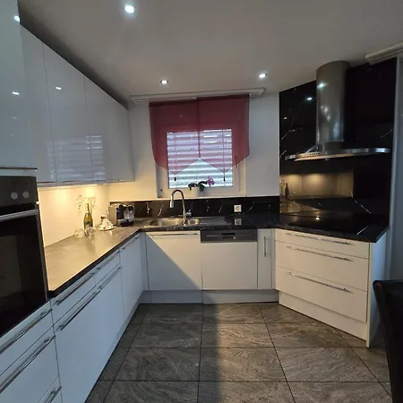 Exklusives 3 Ca 7 Min Fussweg Zum Wef Kongresszentrum Appartement *