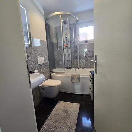 Exklusives 3 Ca 7 Min Fussweg Zum Wef Kongresszentrum Appartement