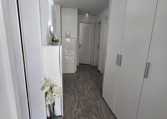 Apartment Exklusives 3 Ca 7 Min Fussweg Zum Wef Kongresszentrum *